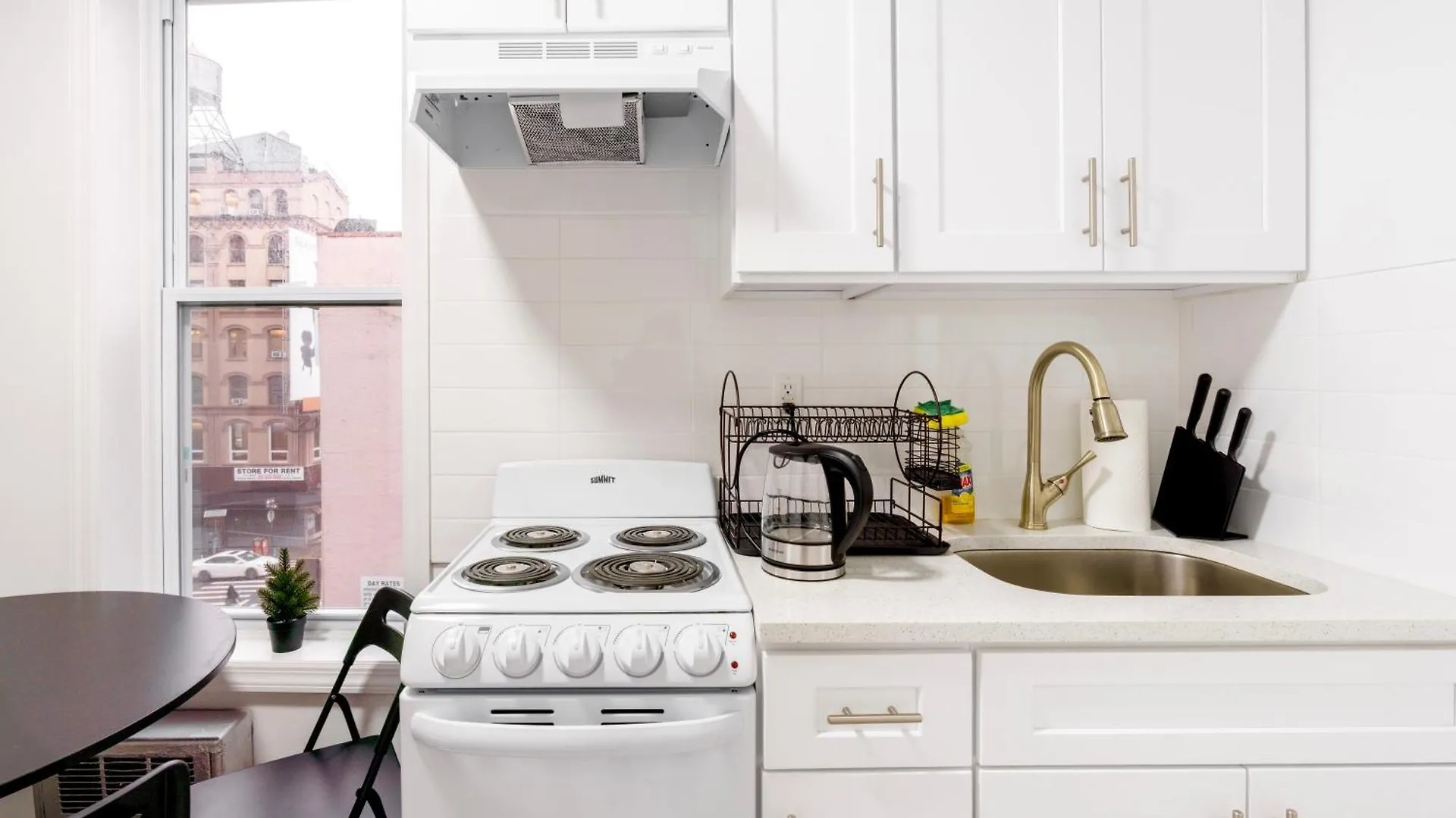Homelike Suites In The Heart Of China Town New York