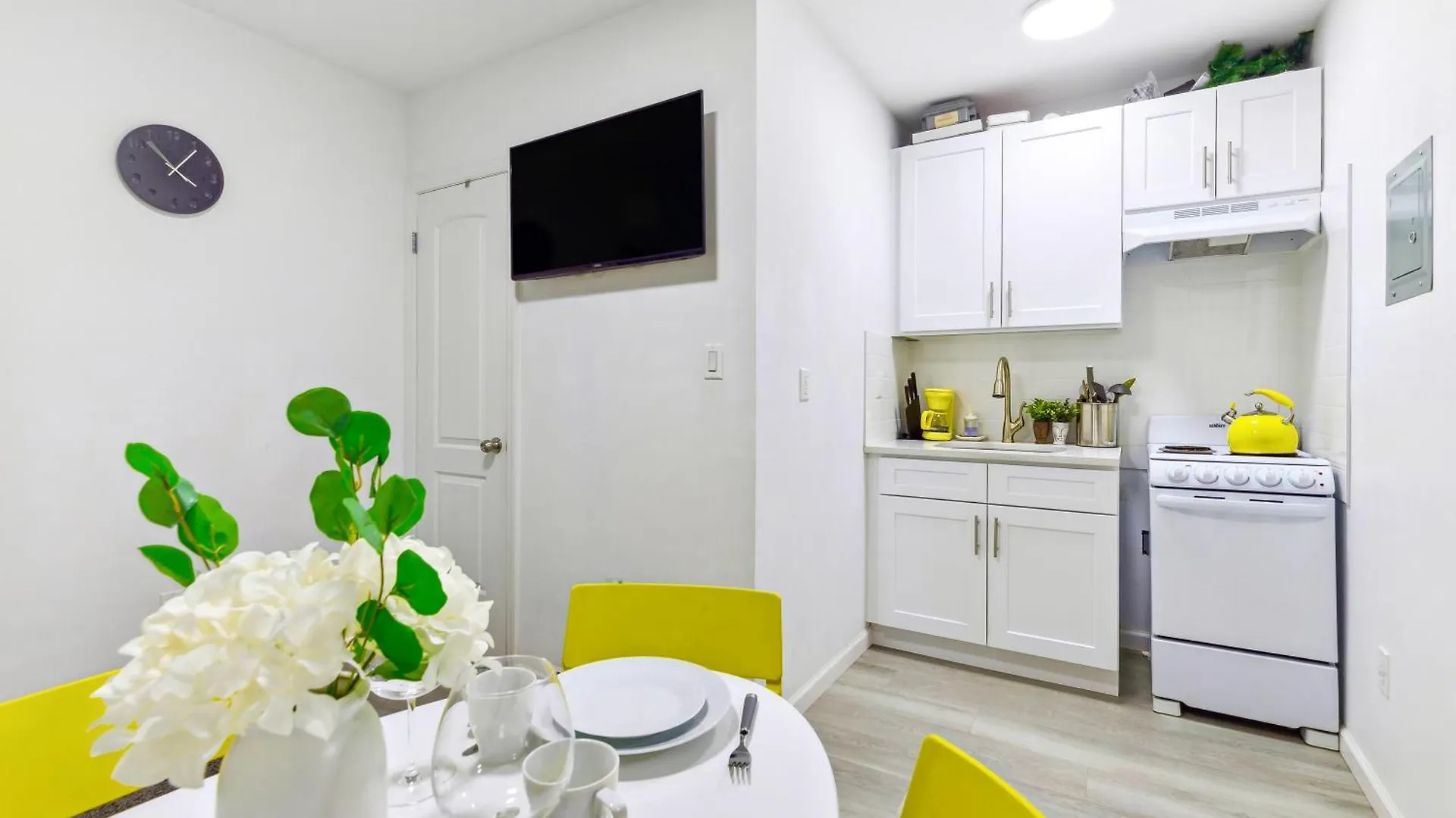 Homelike Suites In The Heart Of China Town New York